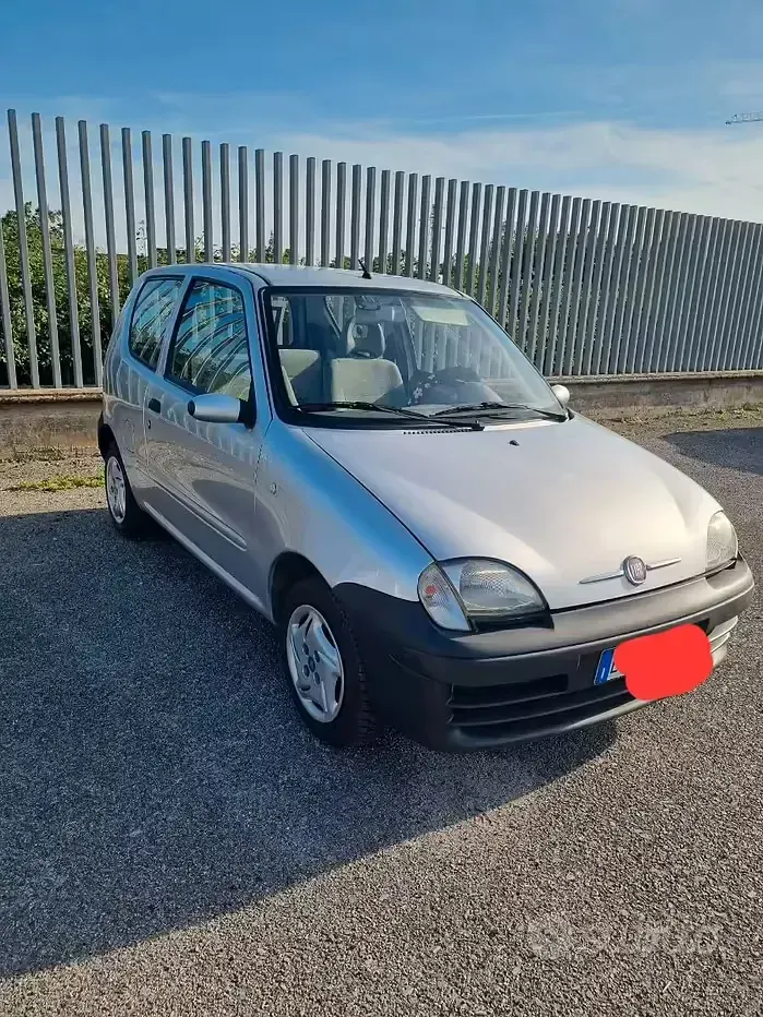 Usata Fiat 600 54 CV (39 kW) 2010 Grigio Utilitaria