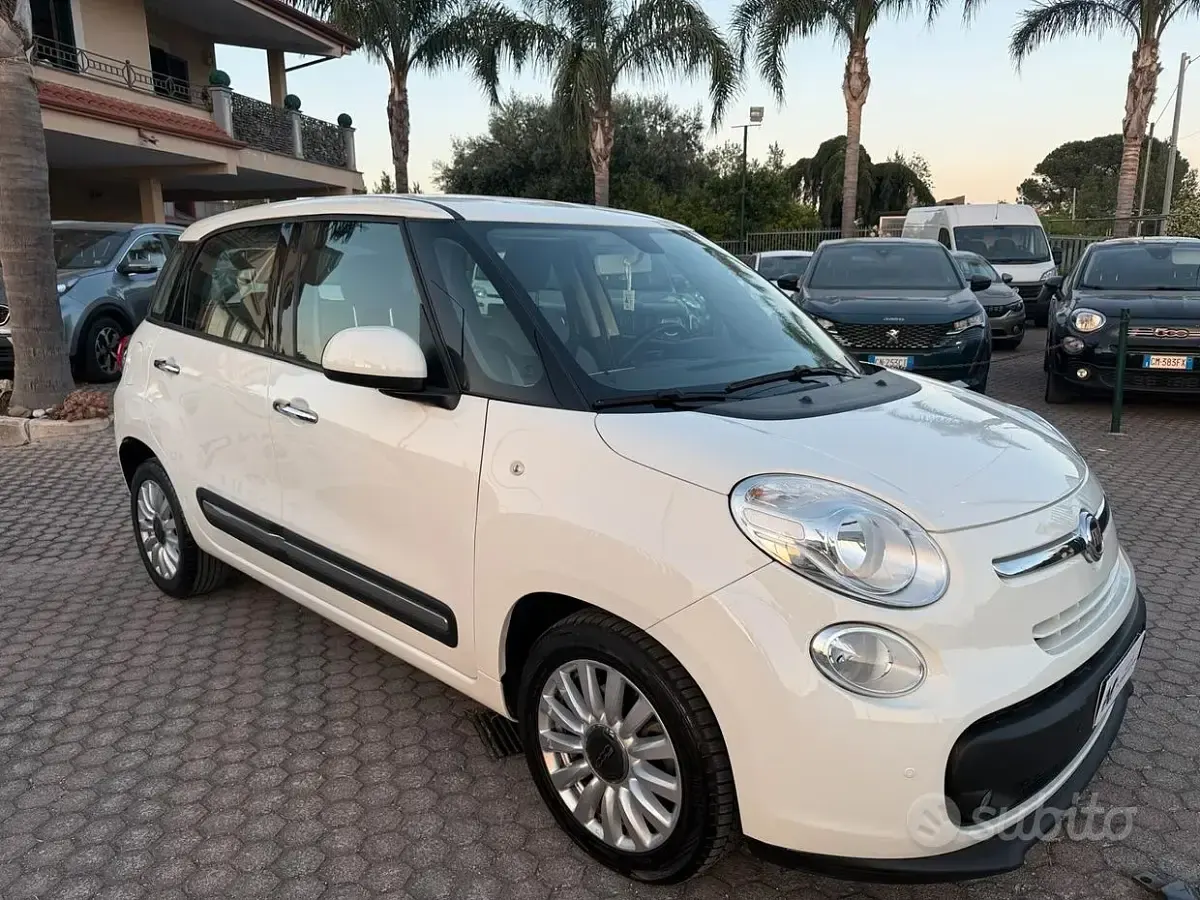 Usata Fiat 500L Lounge 95 CV (69 kW) 2017 Bianco Monovolume