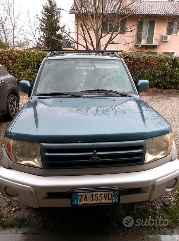 Usata Mitsubishi Pajero 120 CV (88 kW) 2004 Verde SUV
