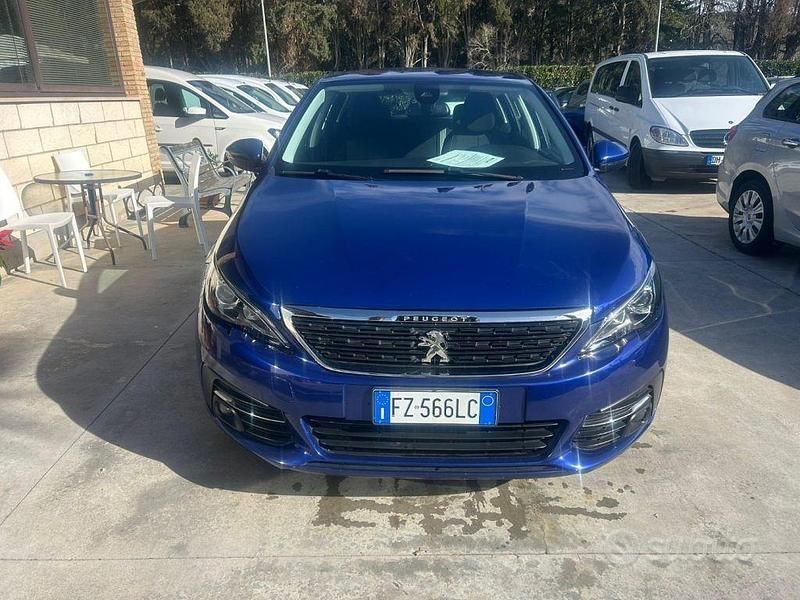 Usata Peugeot 308 Business-Line 131 CV (96 kW) 2019 Blu Berlina