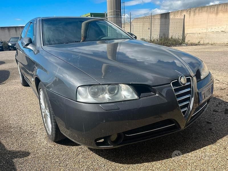 Usata Alfa Romeo 166 Exclusive 175 CV (128 kW) 2005 Grigio Berlina