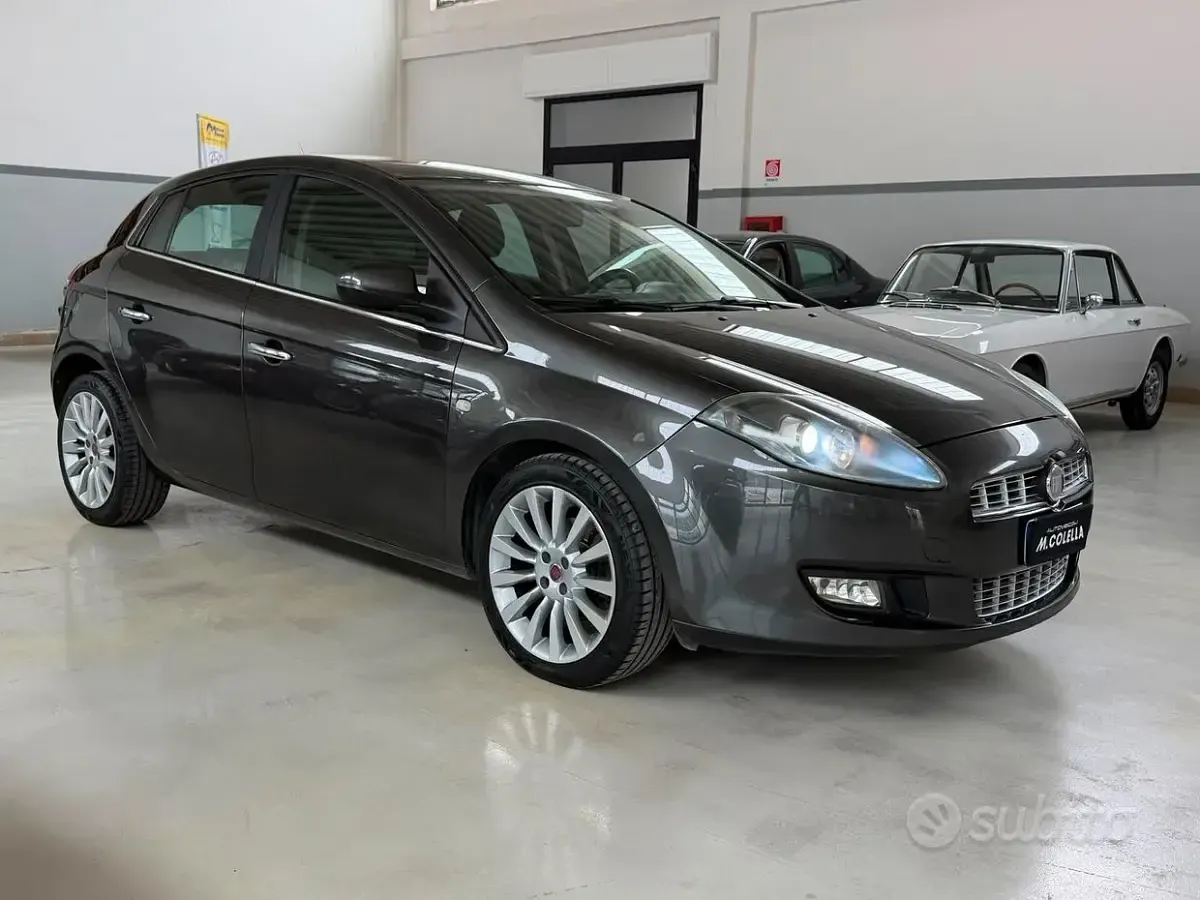 Usata Fiat Bravo Emotion 120 CV (88 kW) 2010 Grigio Utilitaria