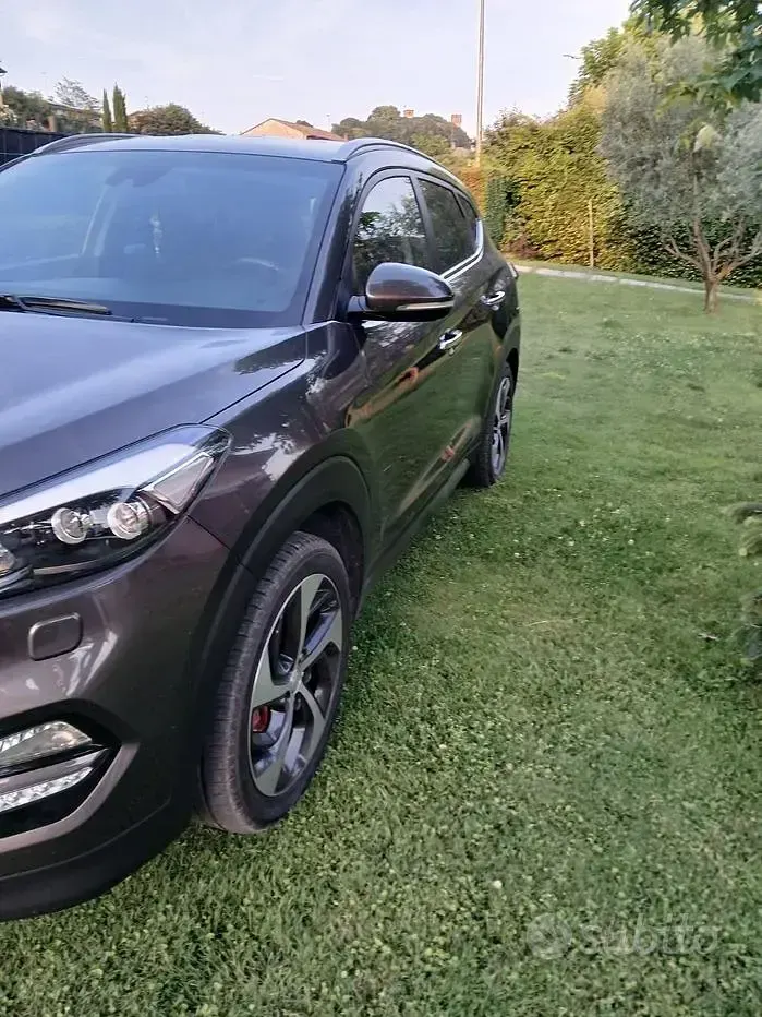 Usata Hyundai Tucson 136 CV (100 kW) 2017 Grigio SUV
