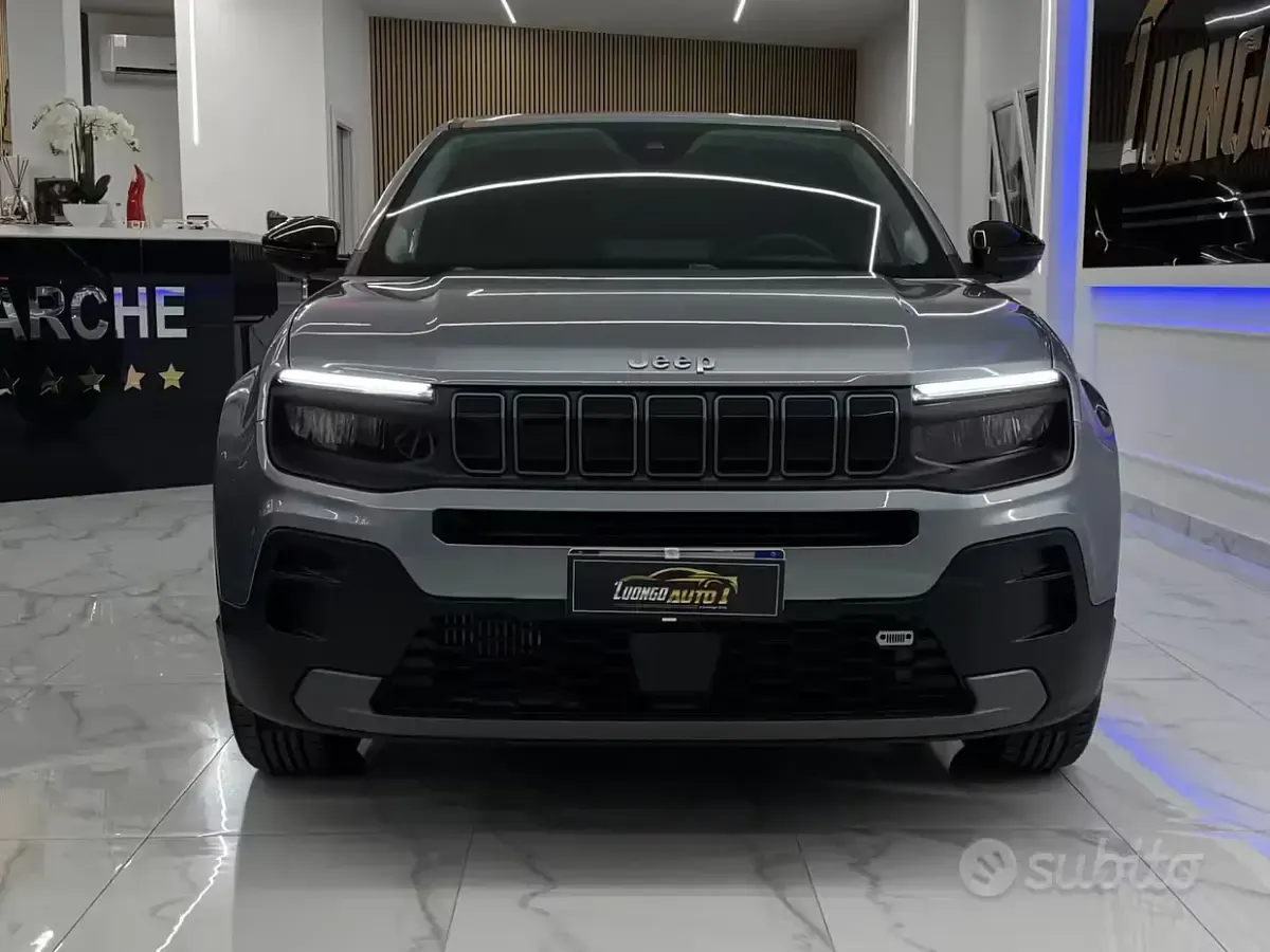 Usata Jeep Avenger Summit 101 CV (74 kW) 2023 Grigio SUV