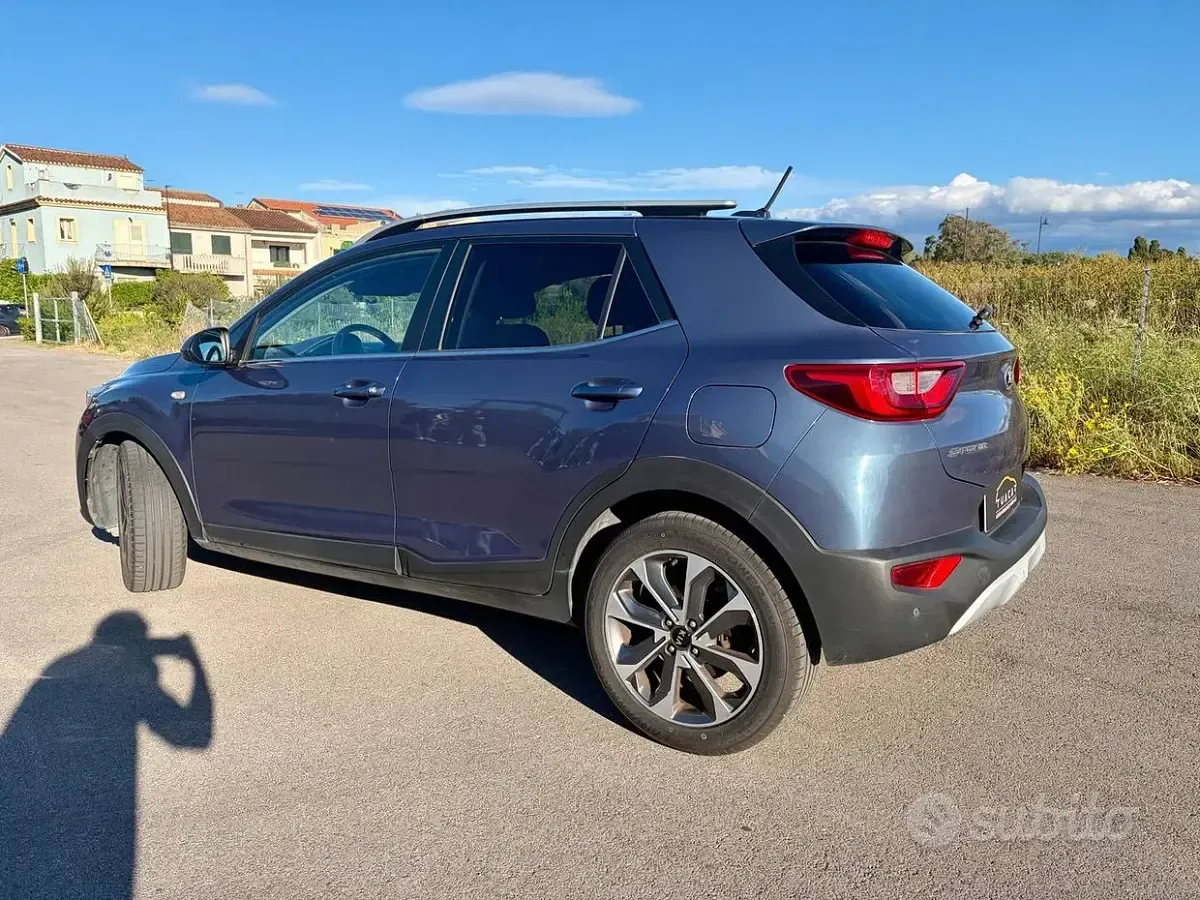 Usata Kia Stonic Style 101 CV (74 kW) 2021 Blu SUV