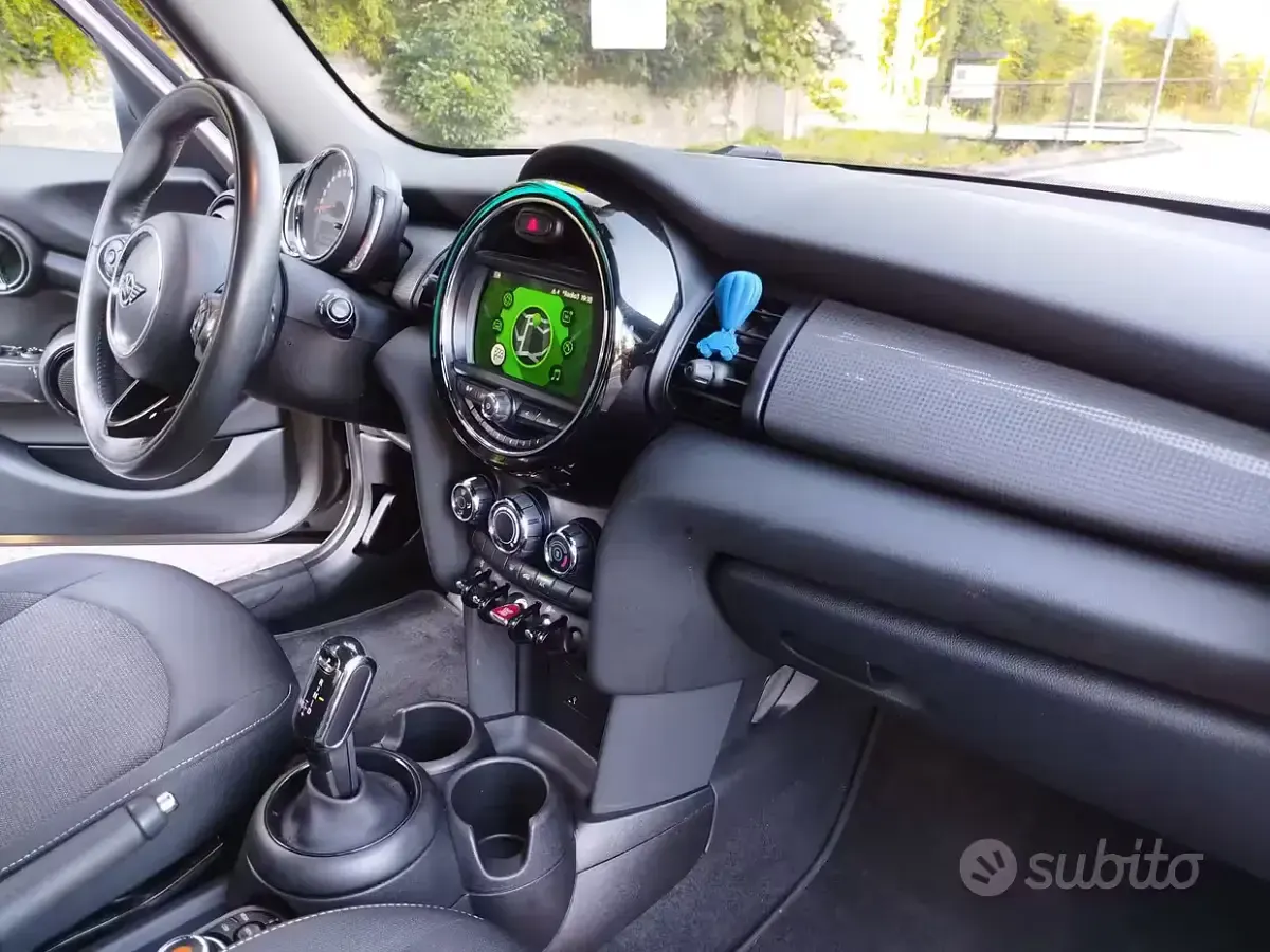 Usata Mini Cooper Hype 136 CV (100 kW) 2019 Grigio Utilitaria
