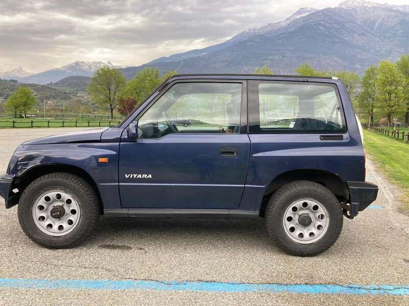 Blu/azzurro Usata 1995 Suzuki Vitara SUV | 4500 € - Immagine 1/4