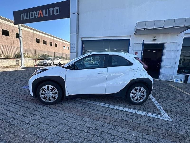 Usata Toyota Aygo X Active 72 CV (52 kW) 2023 Bianco SUV