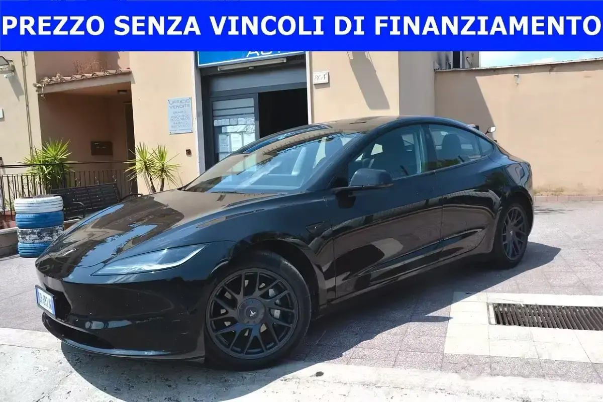 Usata Tesla Model 3 Long Range AWD 152 kW (208 CV) 2023 Nero Berlina