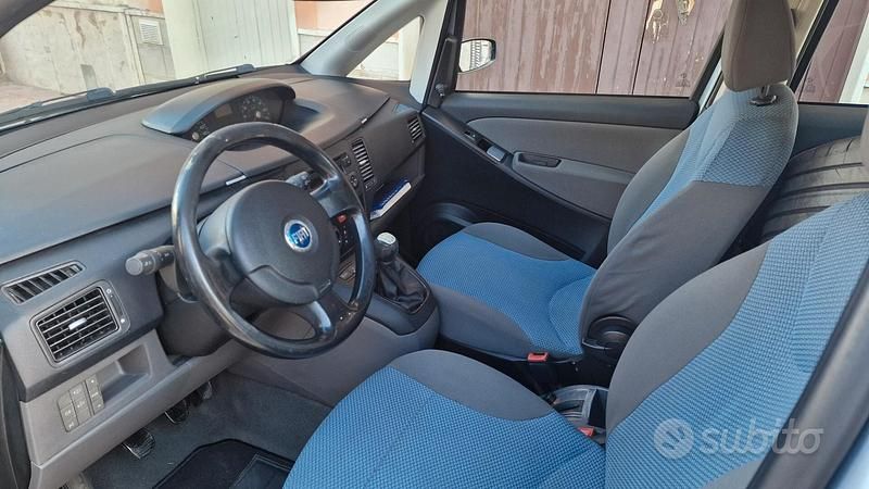 Usata Fiat Idea 70 CV (51 kW) 2007 Blu Monovolume