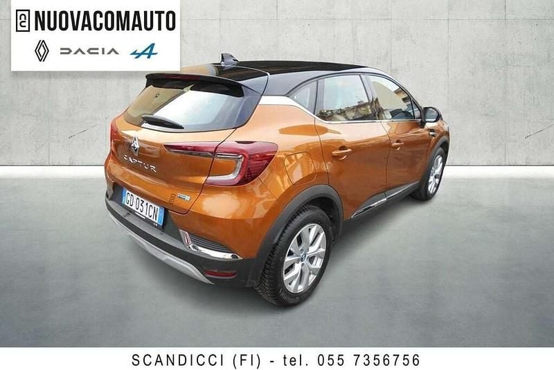 Usata Renault Captur Intens 160 CV (117 kW) 2020 Arancione SUV