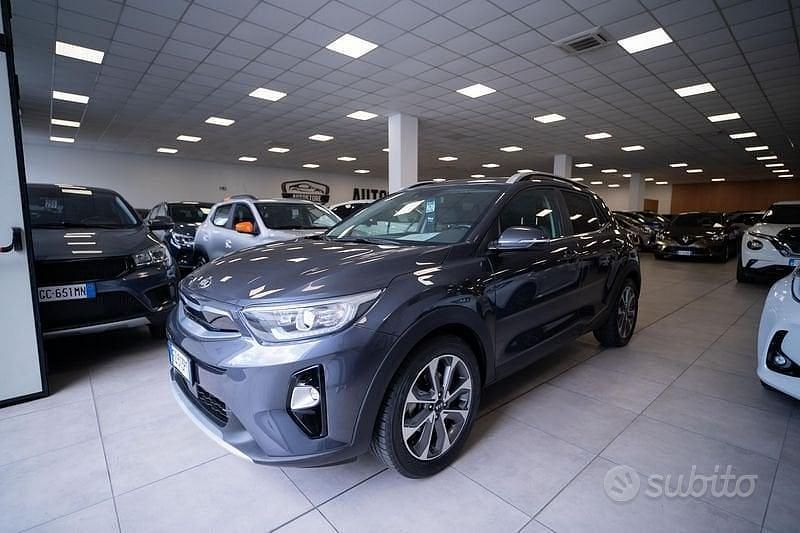 Usata Kia Stonic 97 CV (71 kW) 2020 Grigio SUV