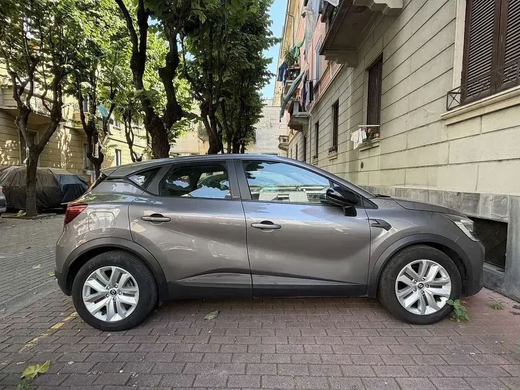 Usata Renault Captur Zen 94 CV (69 kW) 2021 SUV