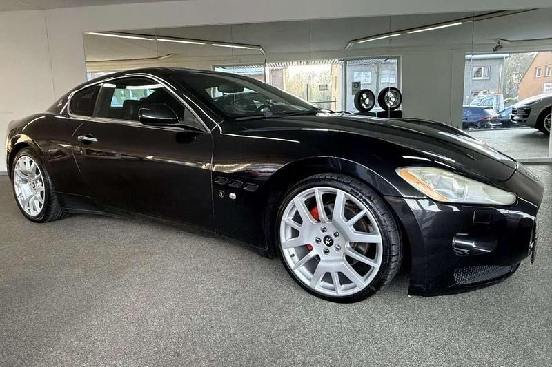 Usata Maserati Granturismo 405 CV (297 kW) 2008 Nero Coupé
