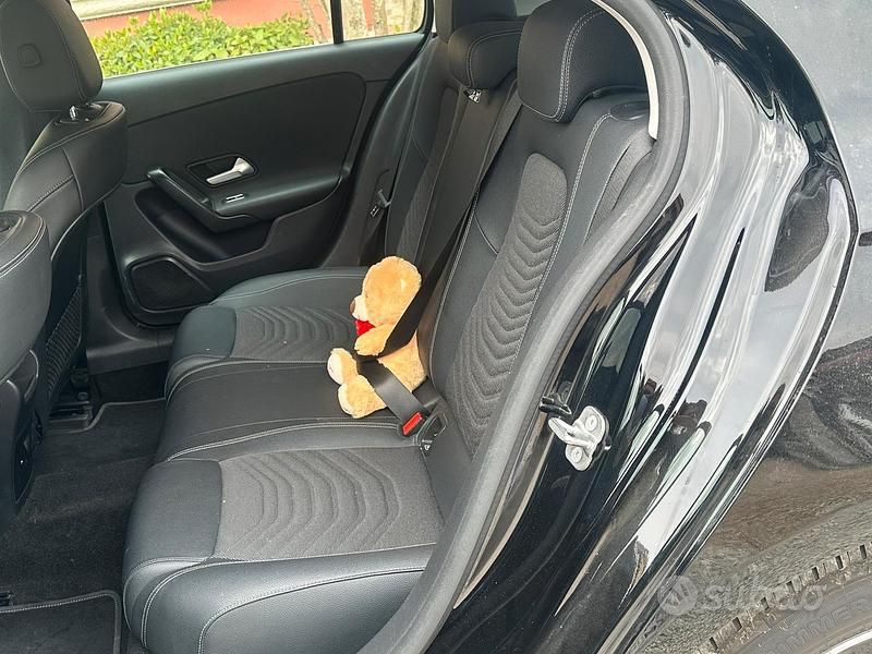 Usata Mercedes A180 Business 2023 Nero Berlina