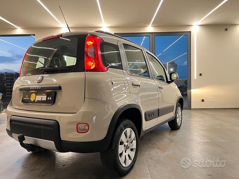 Usata Fiat Panda 4x4 86 CV (63 kW) 2014 Bianco Utilitaria