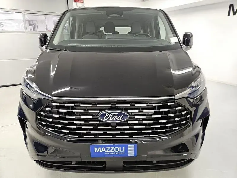 Usata Ford Tourneo Custom Titanium 169 CV (124 kW) 2025 Nero Furgone