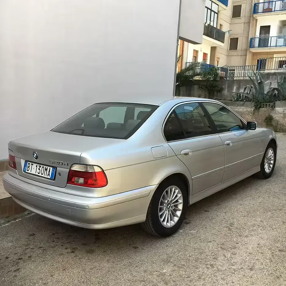 Usata BMW 520 136 CV (100 kW) 2001 Grigio Berlina