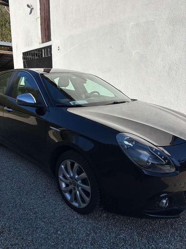 Usata Alfa Romeo Giulietta Business 120 CV (88 kW) 2016 Nero Utilitaria