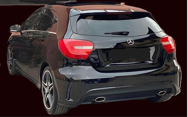 Usata Mercedes A200 Premium 136 CV (100 kW) 2013 Nero Berlina
