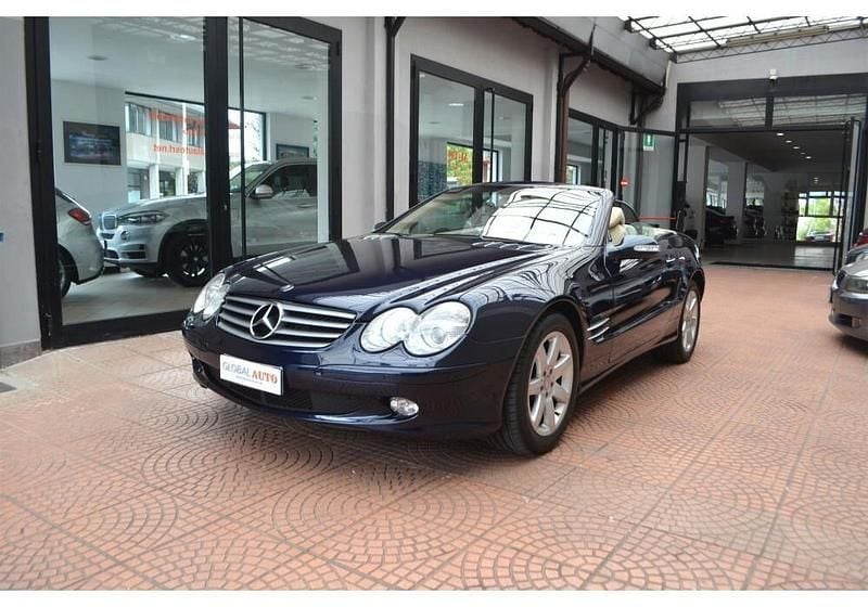 Usata Mercedes SL500 306 CV (225 kW) 2002 Blu Cabrio