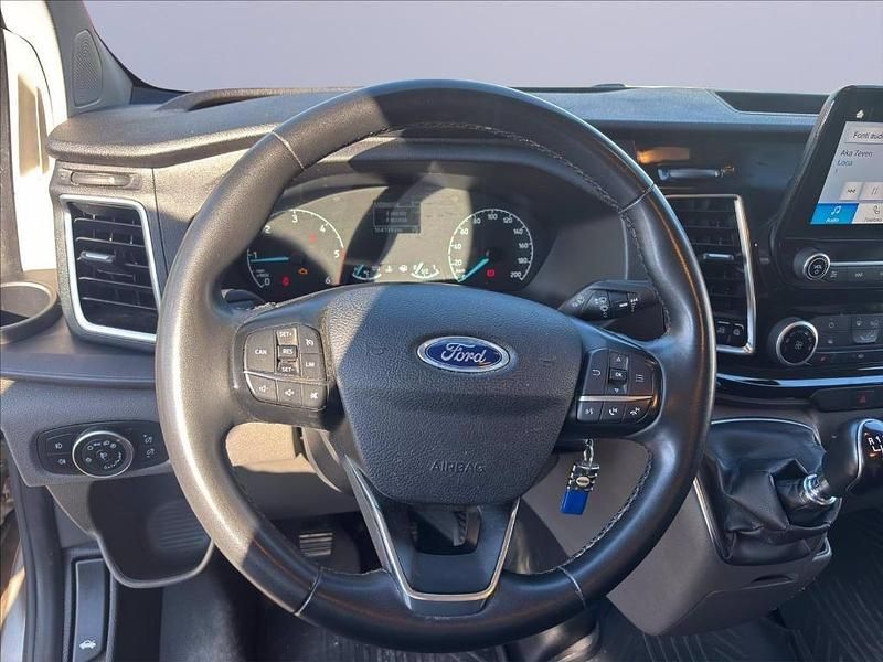 Usata Ford Transit Custom Titanium 131 CV (96 kW) 2022 Oro metallizzato Furgone