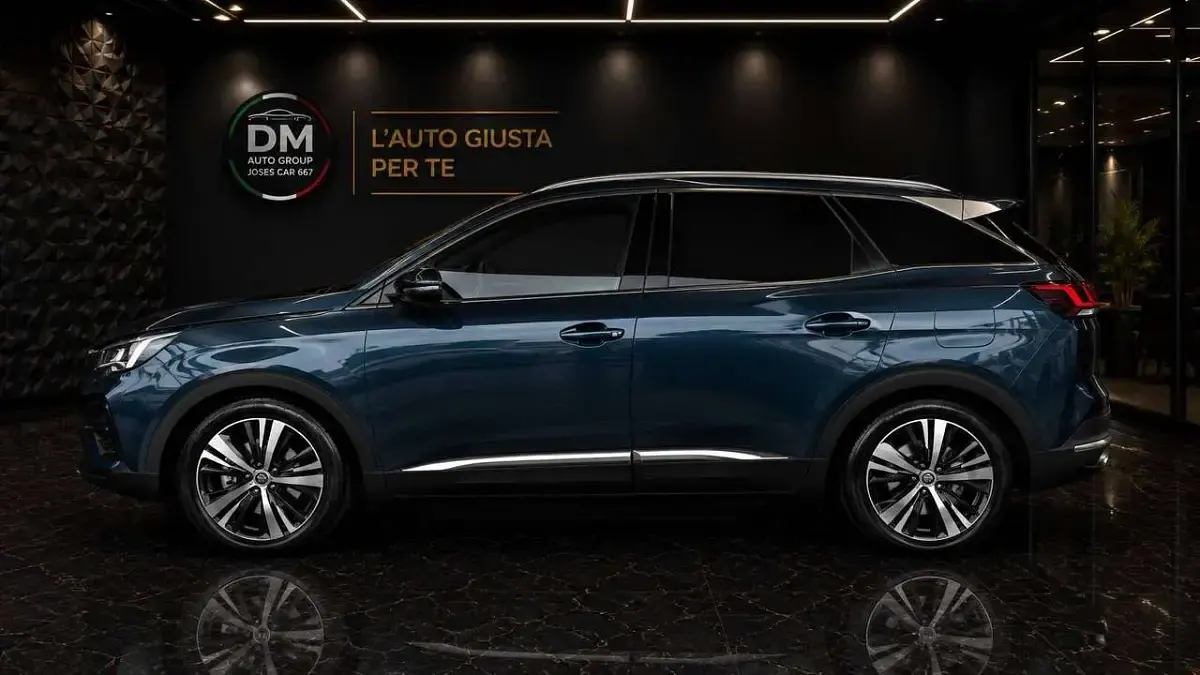 Usata Peugeot 3008 Allure 131 CV (96 kW) 2023 Blu/azzurro SUV