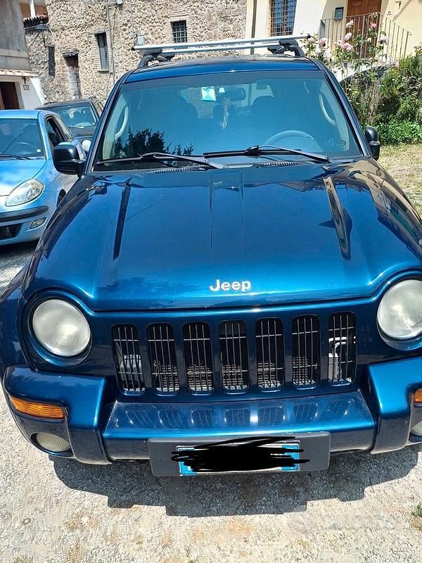 Usata Jeep Cherokee 2003 Blu SUV