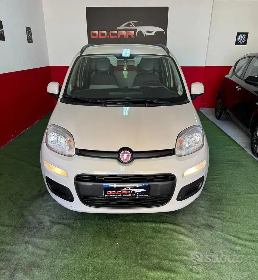 Usata Fiat Panda Lounge 85 CV (62 kW) 2013 Beige Utilitaria