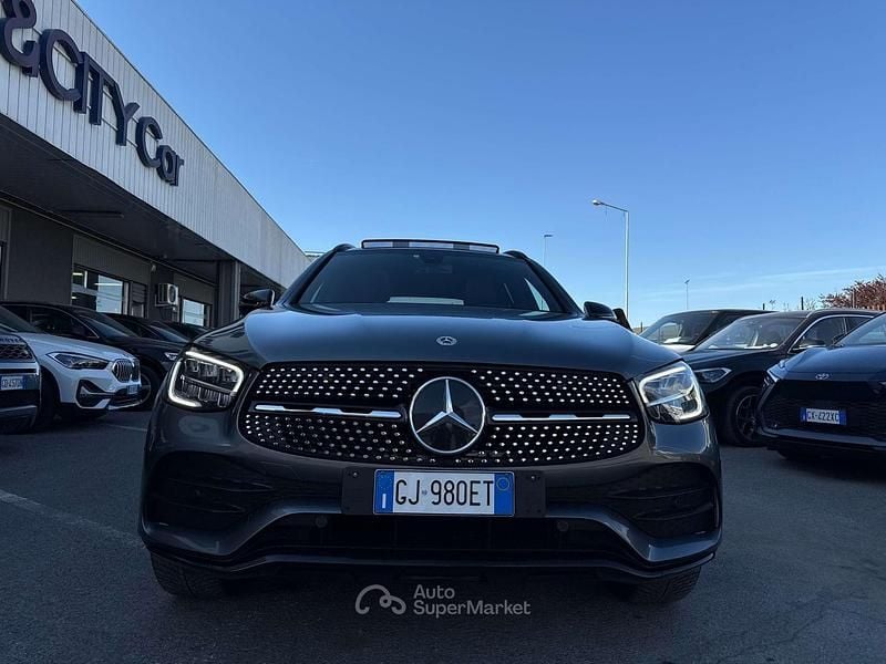 Usata Mercedes GLC450 Premium Plus 194 CV (142 kW) 2022 Gray SUV