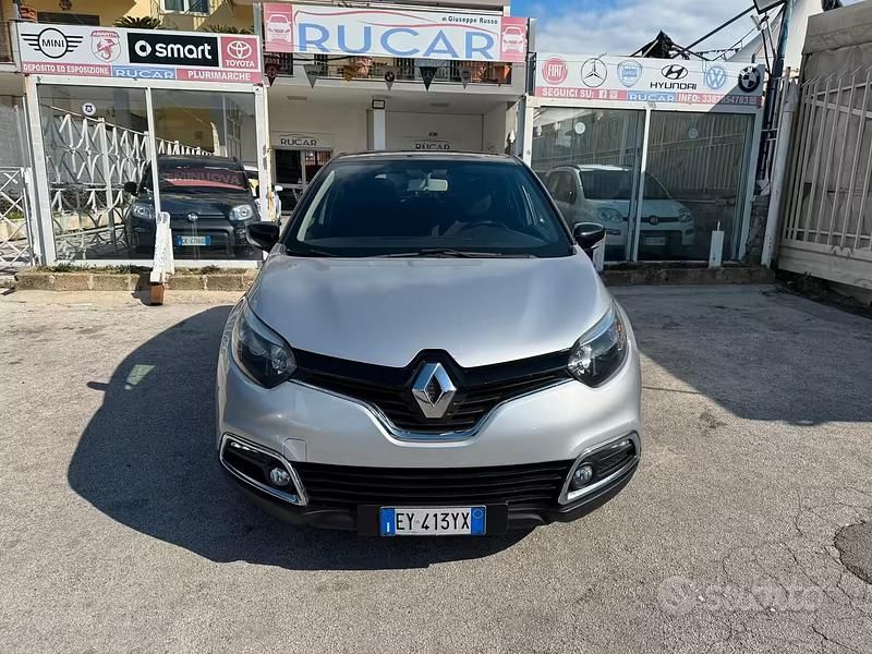 Usata Renault Captur 90 CV (66 kW) 2015 Grigio SUV