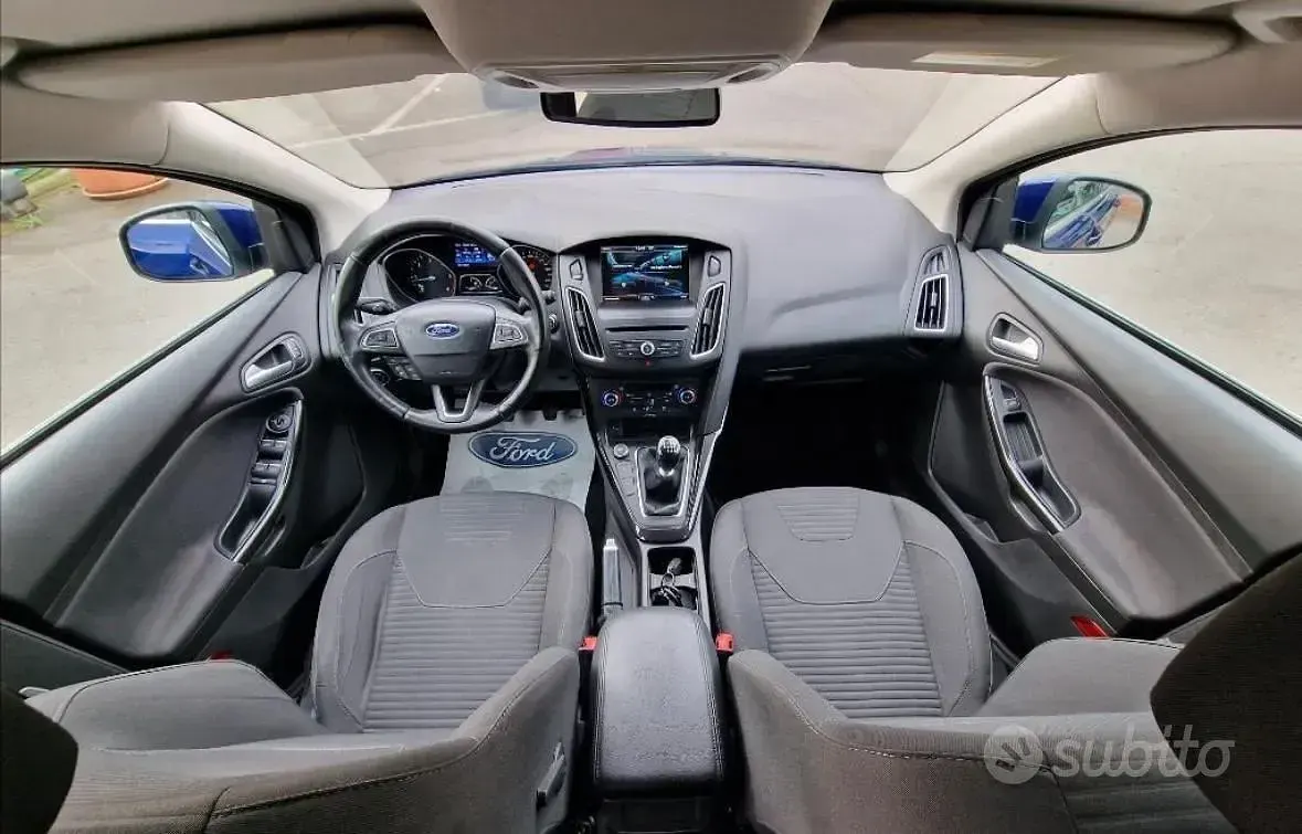 Usata Ford Focus 115 CV (84 kW) 2015 Blu Berlina
