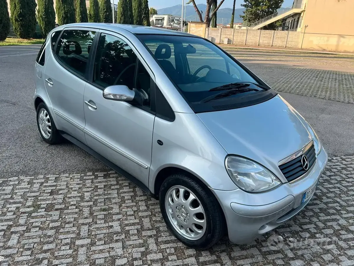 Usata Mercedes A170 95 CV (69 kW) 2003 Grigio Utilitaria
