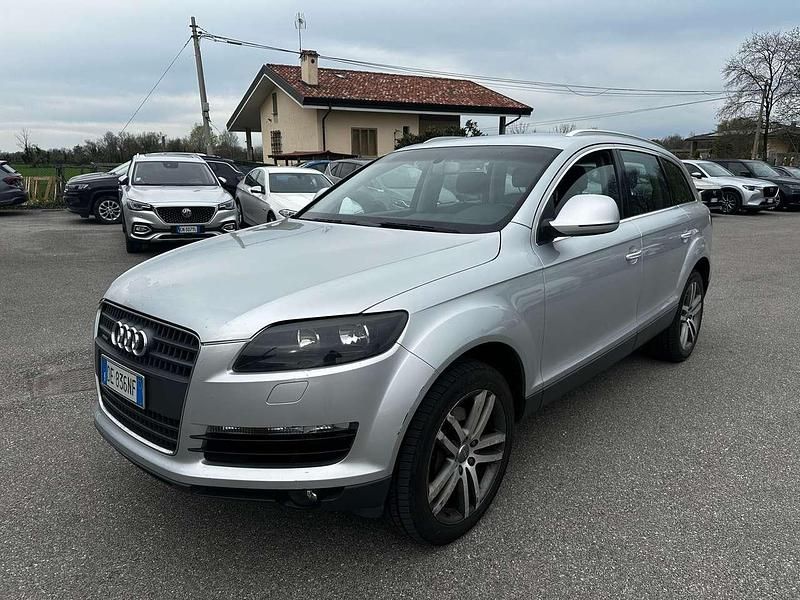 Usata Audi Q7 232 CV (170 kW) 2006 Argento SUV