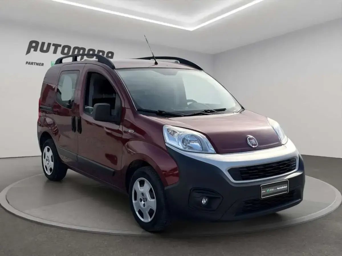Usata Fiat Fiorino 95 CV (69 kW) 2020 Rosso Monovolume