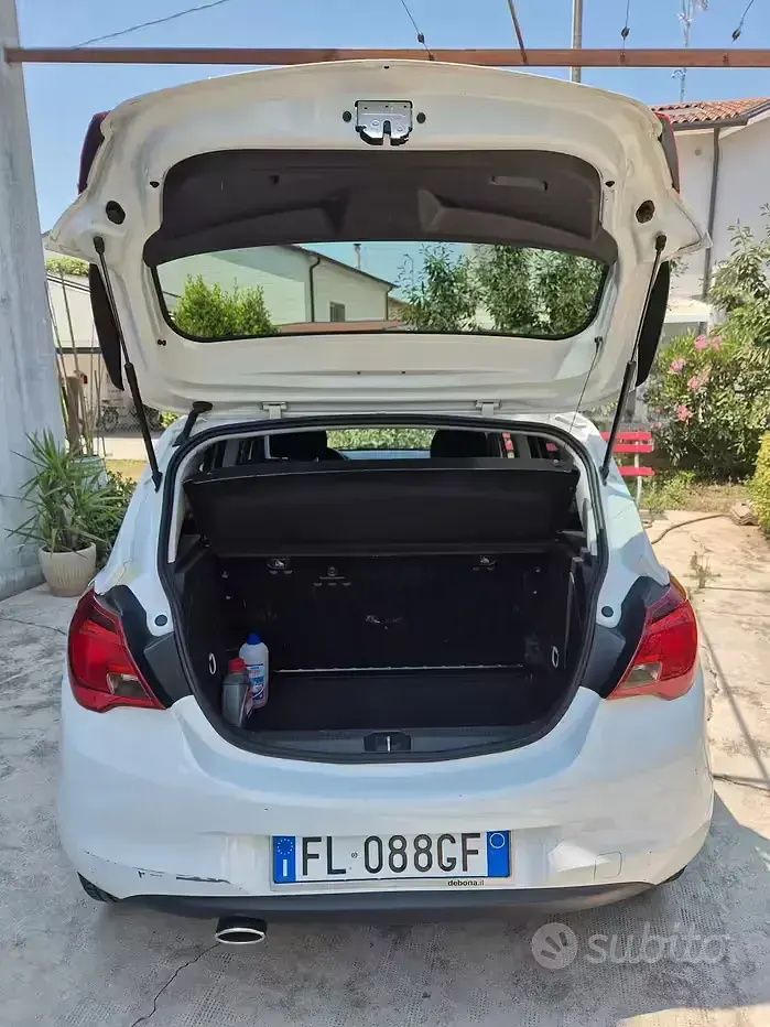 Usata Opel Corsa 90 CV (66 kW) 2017 Bianco Utilitaria