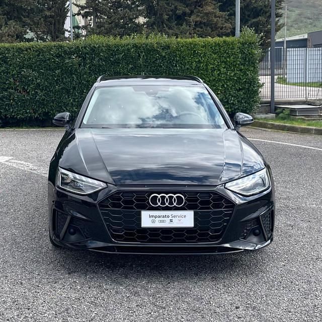 Usata Audi A4 S-Line 136 CV (100 kW) 2024 Nero mito metallizzato Station wagon