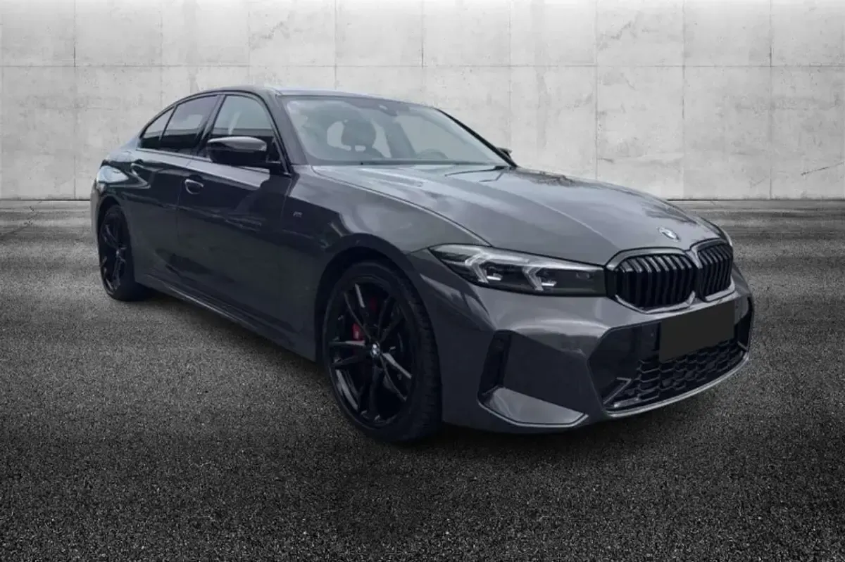 Usata BMW 330 M Sport 286 CV (210 kW) 2023 Grigio Berlina