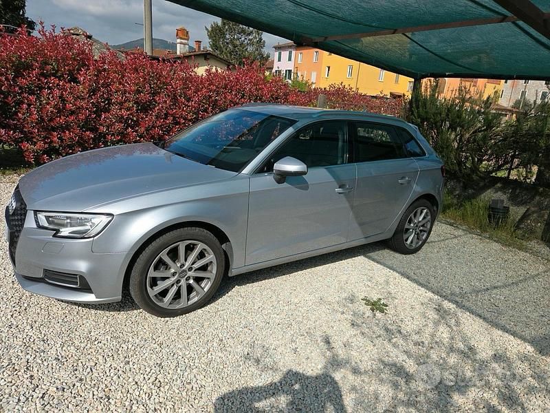 Usata Audi A3 Business 116 CV (85 kW) 2019 Grigio Berlina