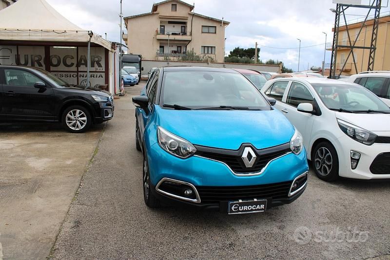 Occasion Renault Captur Iconic 110 ch (80 kW) 2015 Bleue SUV