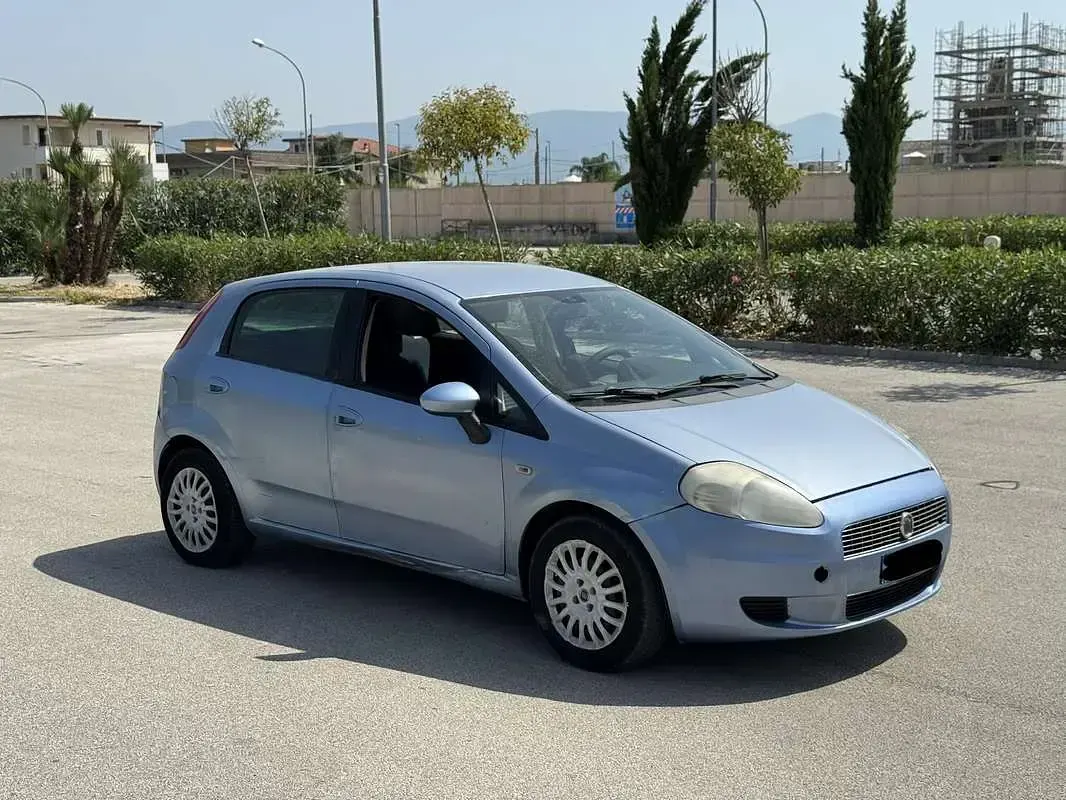 Usata Fiat Grande Punto 75 CV (55 kW) 2010 Utilitaria