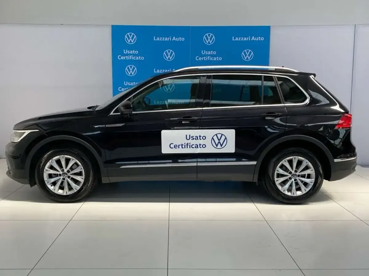 Usata VW Tiguan Life 150 CV (110 kW) 2021 Nero SUV