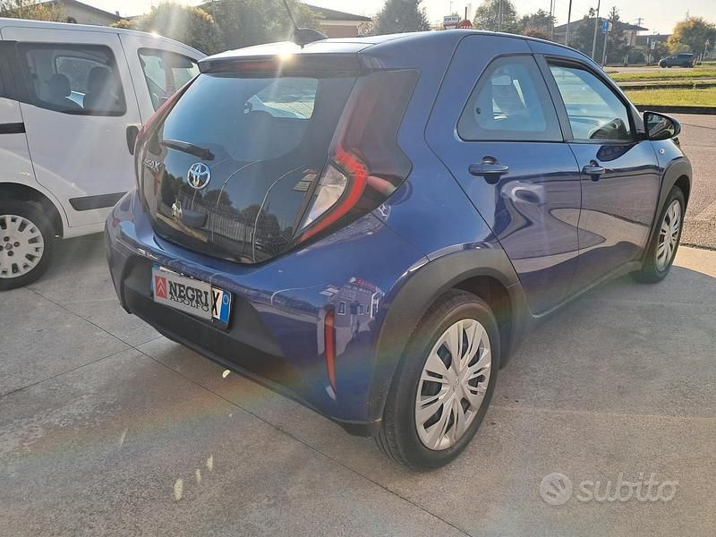 Usata Toyota Aygo X Active 72 CV (52 kW) 2024 Blu SUV