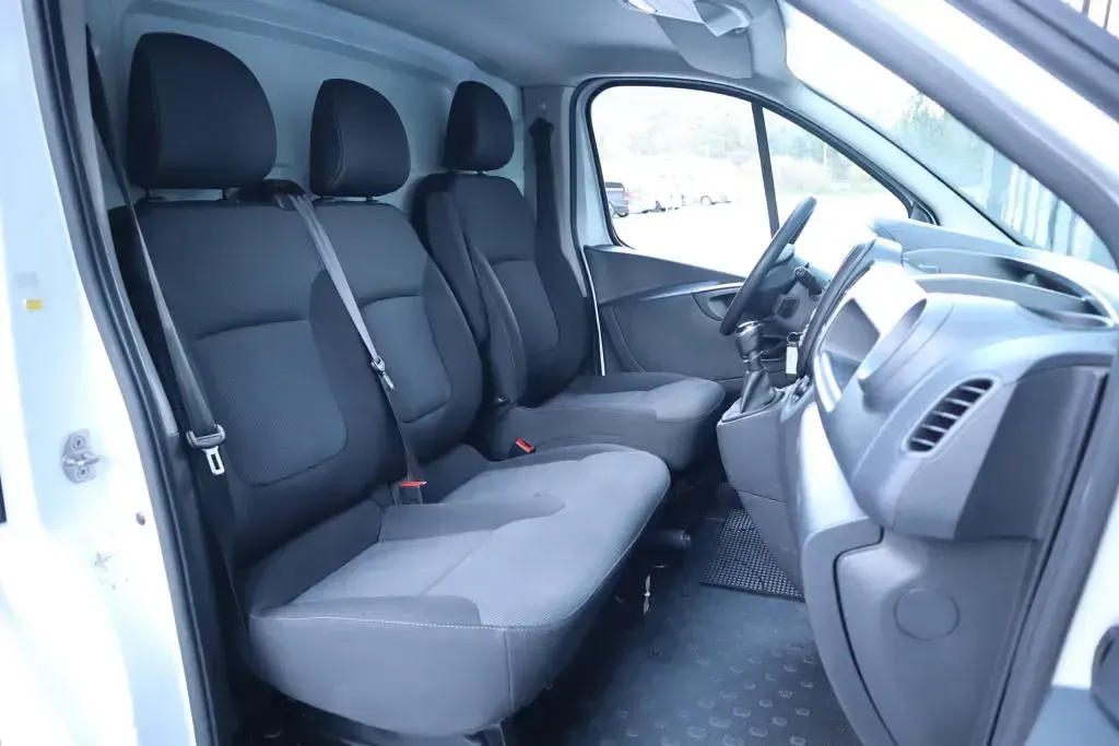 Usata Renault Trafic 120 CV (88 kW) 2021 Bianco