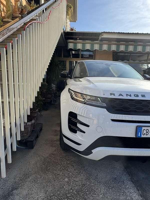 Usata 2020 Land Rover Range Rover evoque R-Dynamic SUV | 27.000 € (Cara) - Immagine 1/4
