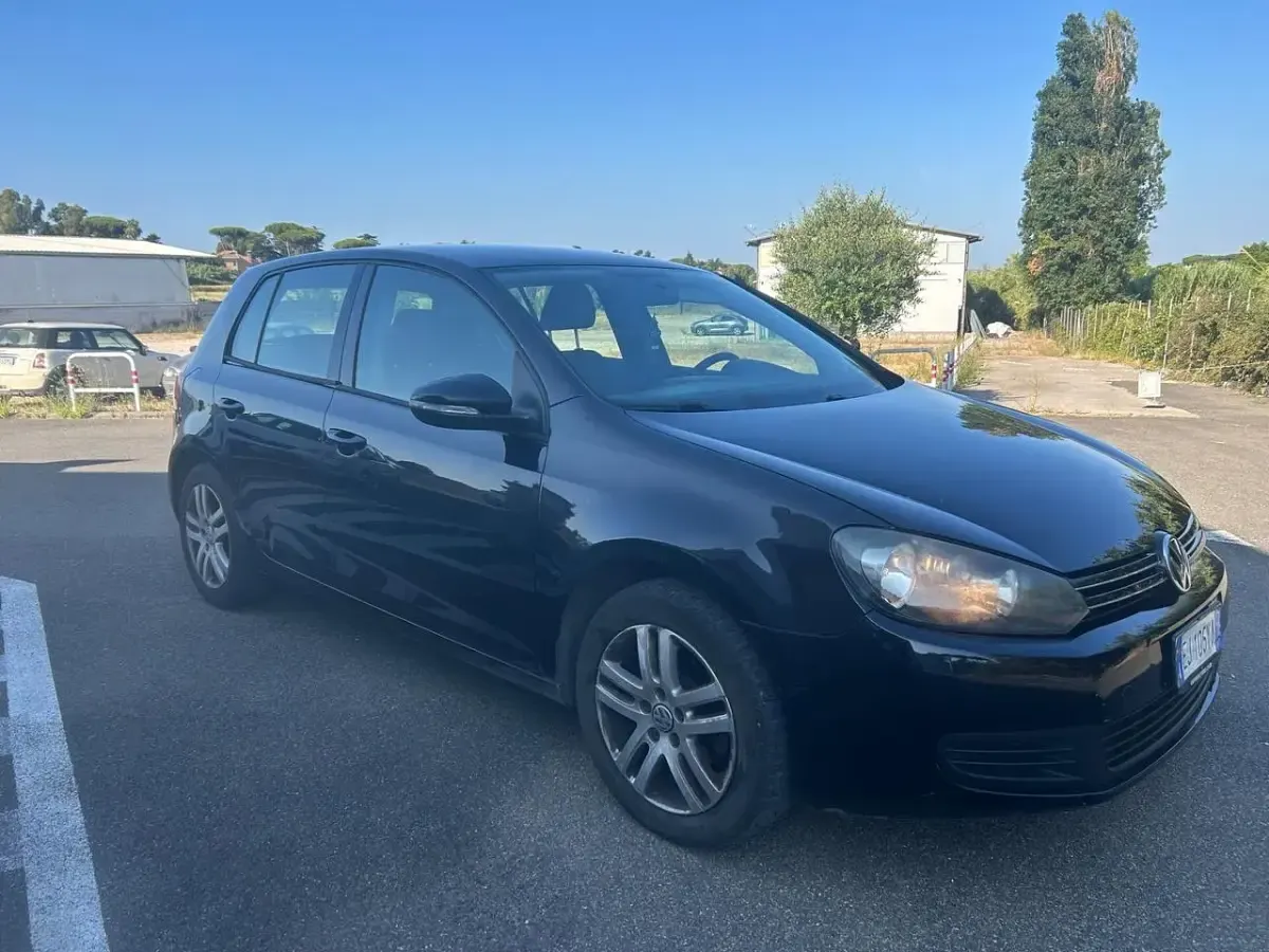 Usata VW Golf VI Highline 105 CV (77 kW) 2011 Berlina