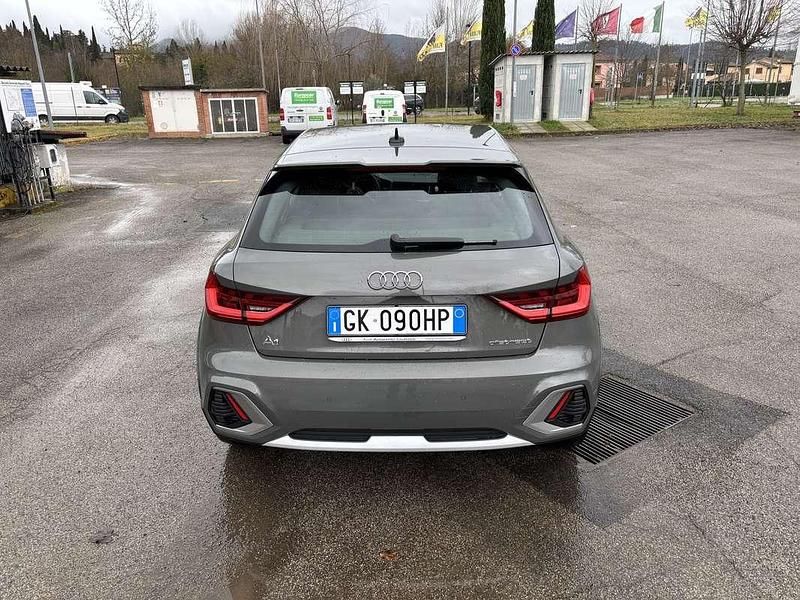Usata Audi A1 Ambiente 110 CV (80 kW) 2023 Grigio SUV