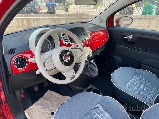 Usata Fiat 500 Lounge 69 CV (50 kW) 2020 Rosso Utilitaria