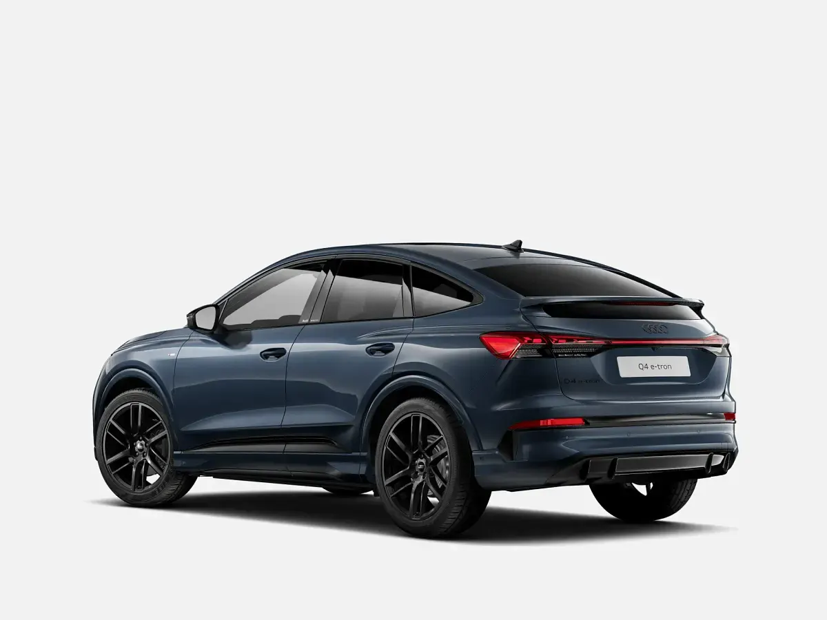 Nuova Audi Q4 Sportback e-tron Performance 88 kW (121 CV) 2027 Blu plasma metallizzato SUV