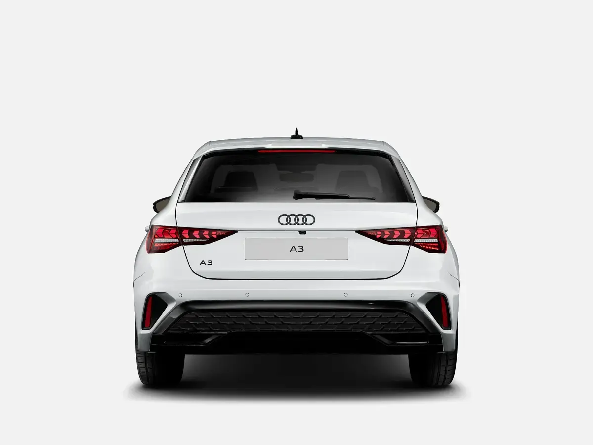Nuova Audi A3 S-Line 150 CV (110 kW) 2026 Bianco ghiaccio metallizzato